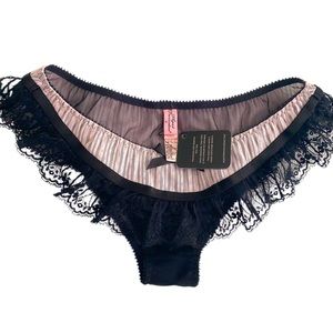 Agent Prococateur Fifi Brief